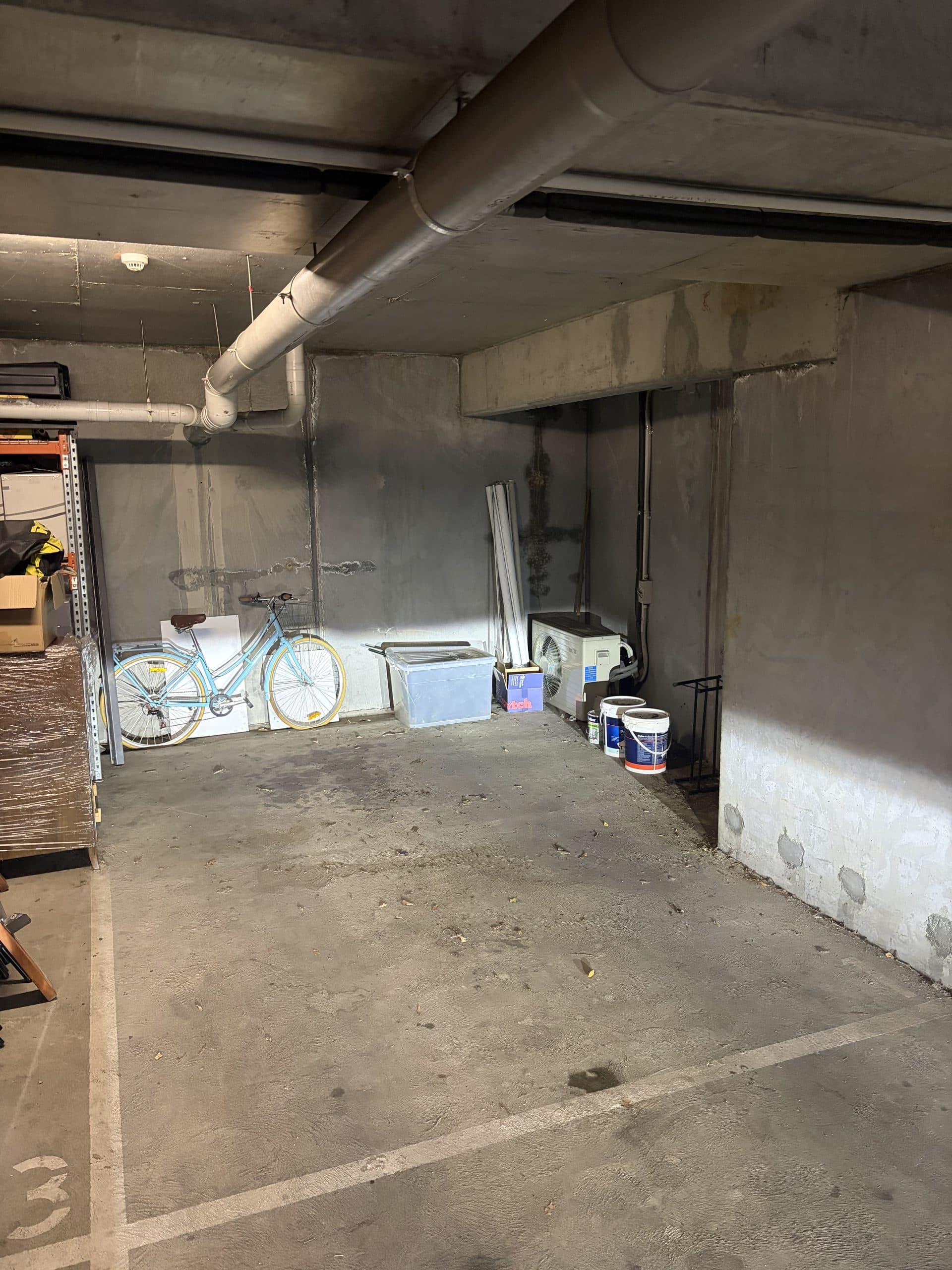 Single carport, off-street — Preston VIC