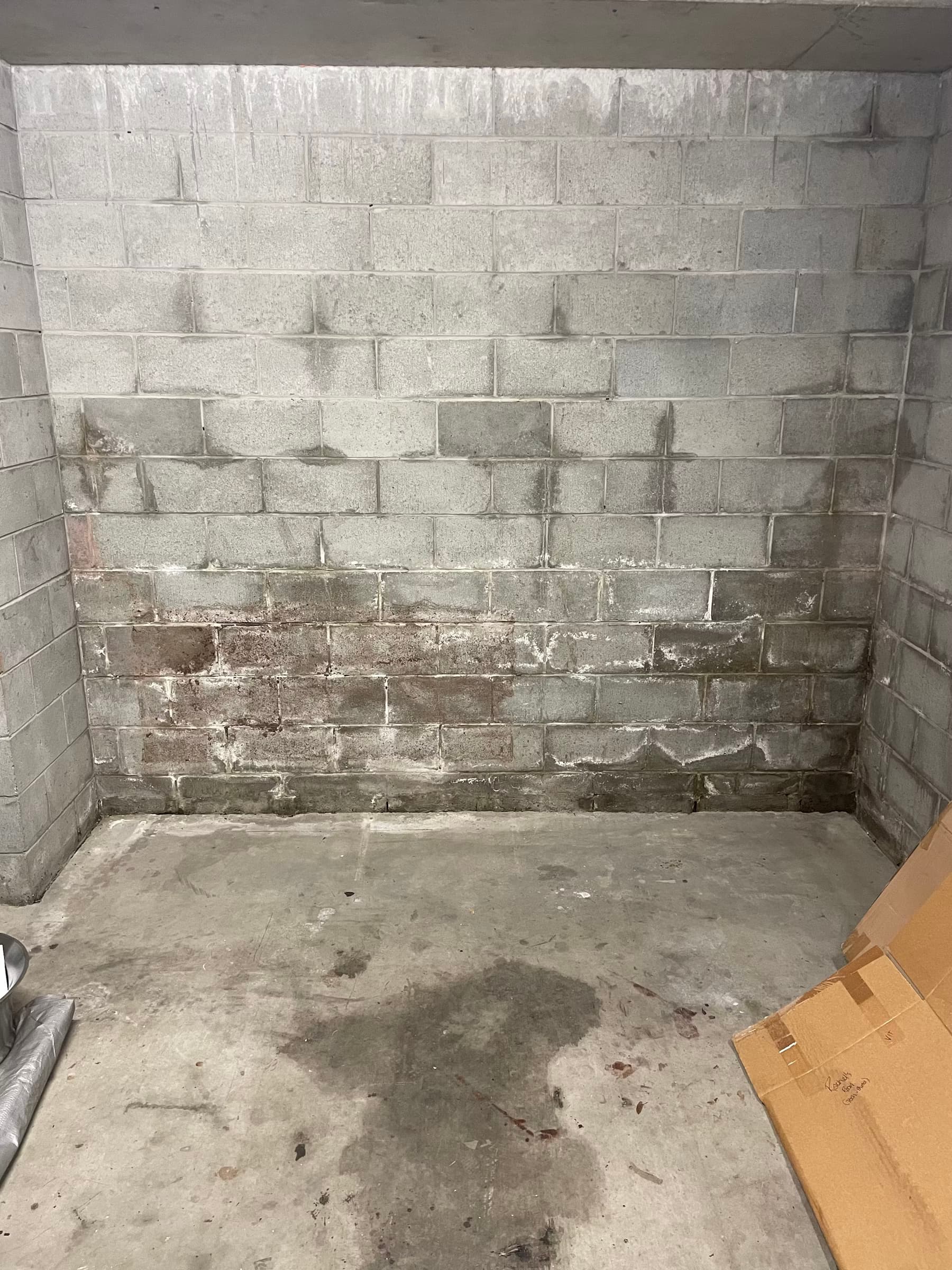 Garage space for rent